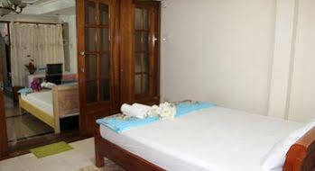 Sakura Saigon Hotel 2*